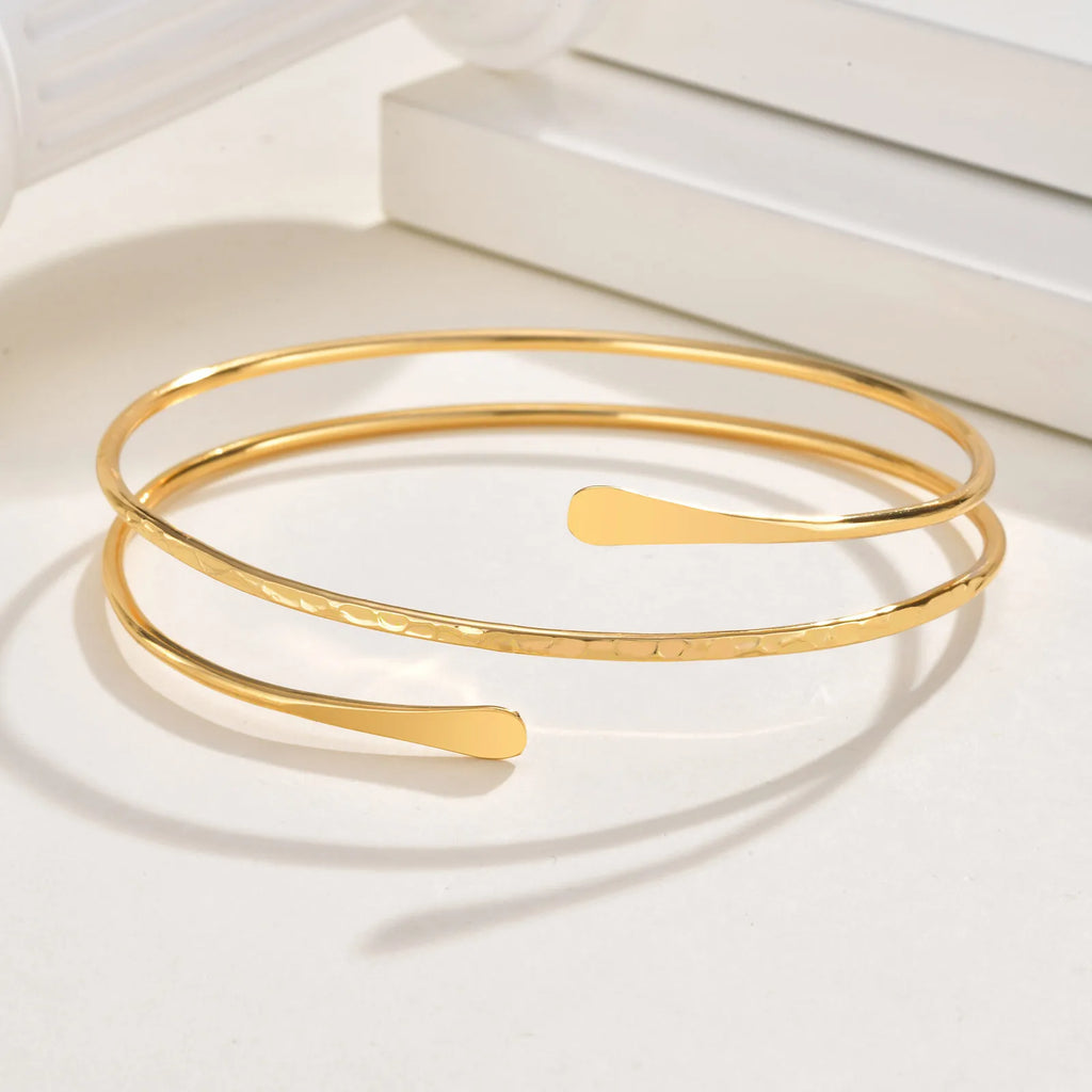 Women's arm bracelet - thin gold bicep chain