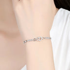 Elegant bracelet with white zircon heart