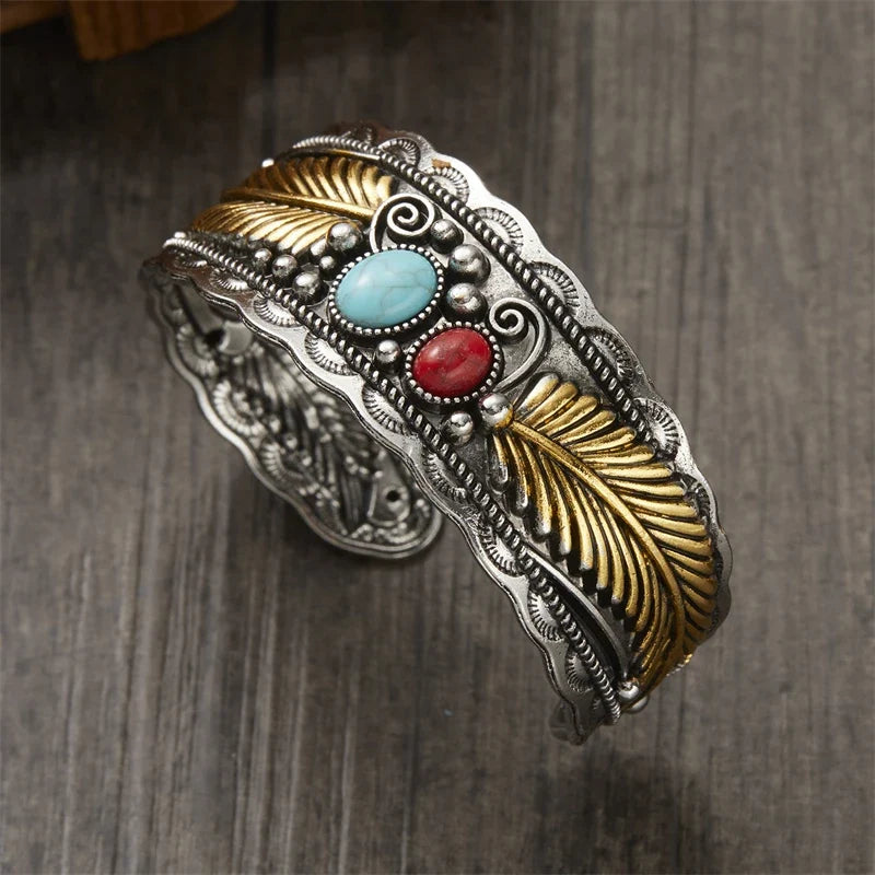 Vintage Ethnic Bracelet with Stones and Feathers in Gold and Silver