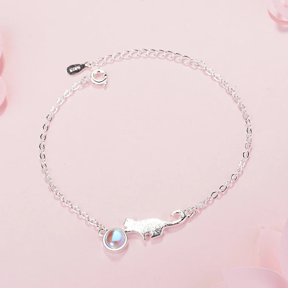 Playful Cat Chain Bracelet in Silver