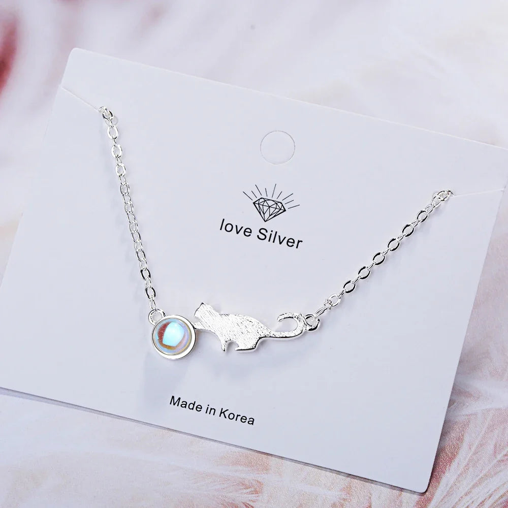 Playful Cat Chain Bracelet in Silver