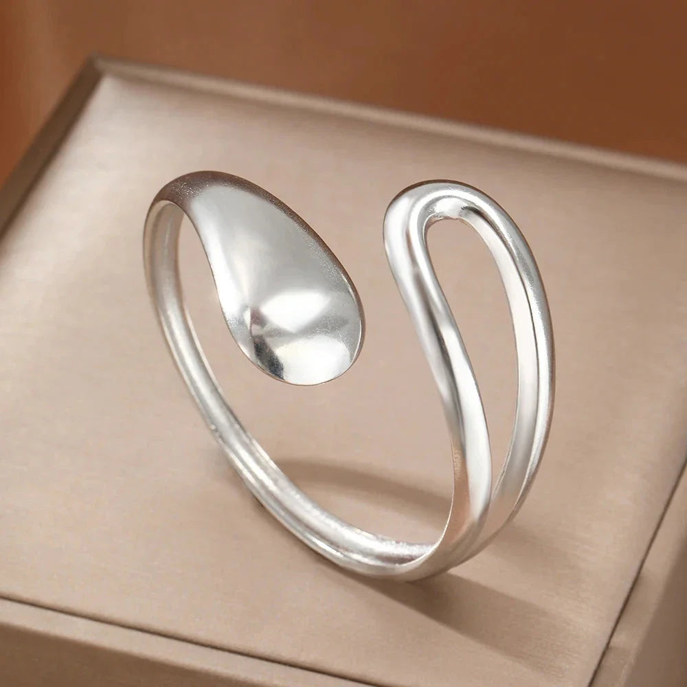 Elegant Figaro Bracelet with Water Drop silver
