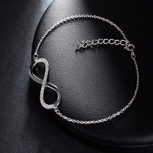 Infinity Bracelet in silver
