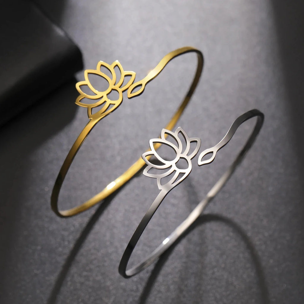 Women’s Lotus Flower Bangle