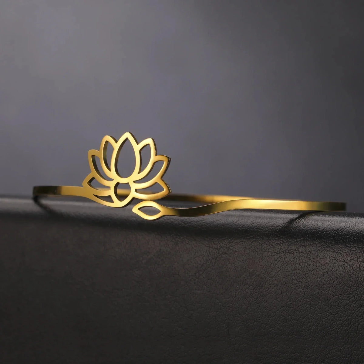 Women’s Lotus Flower Bangle in Gold