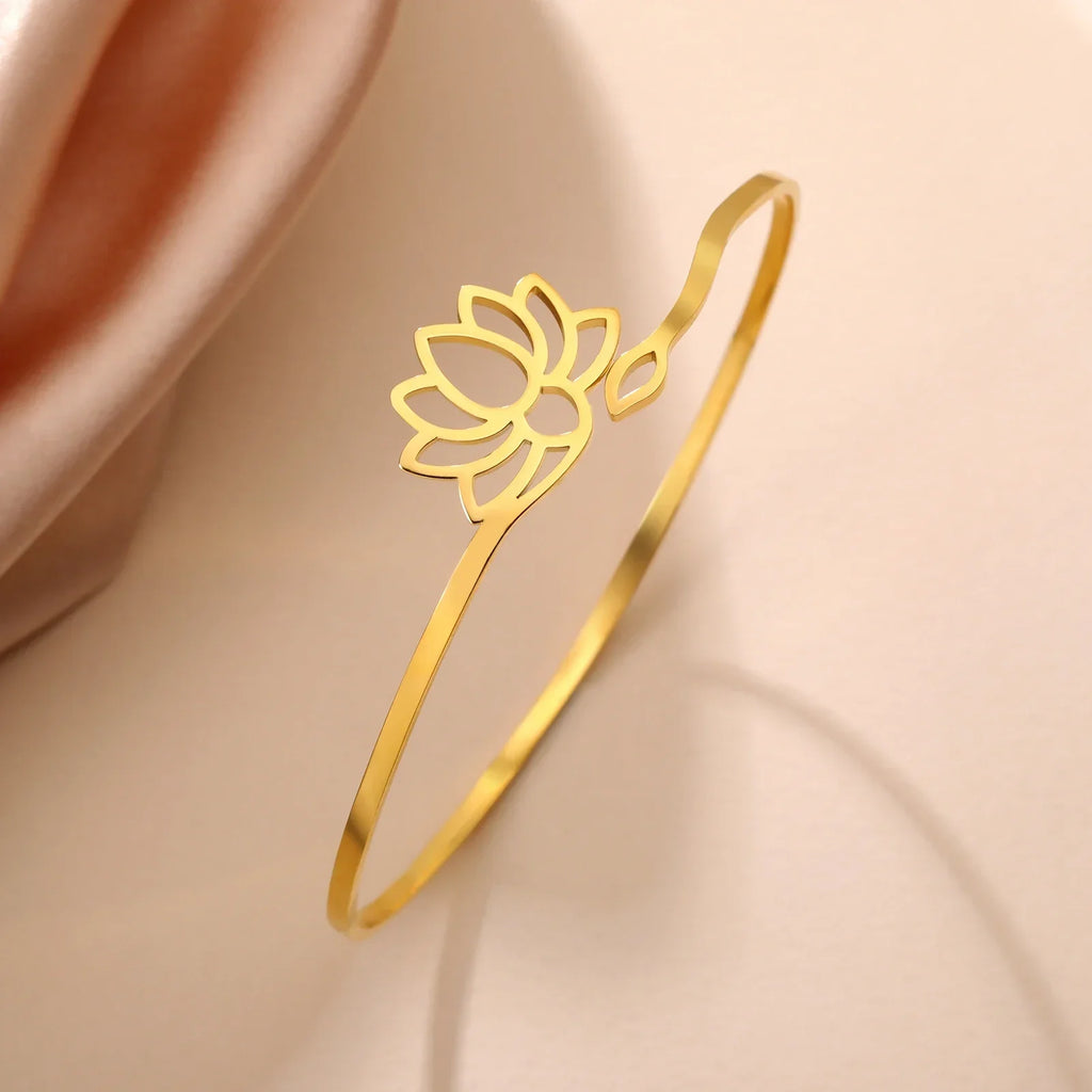 Women’s Lotus Flower Bangle in Gold
