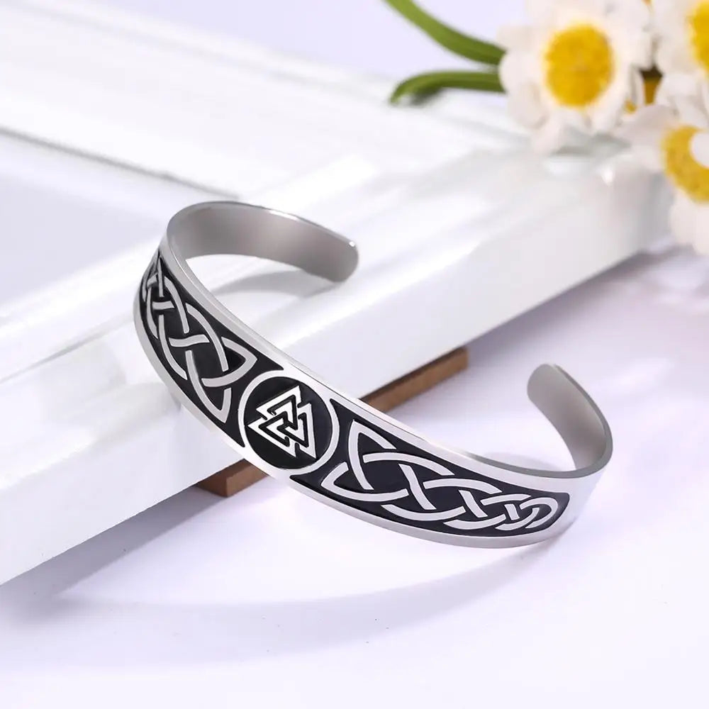 Adjustable Viking Valknut bracelet