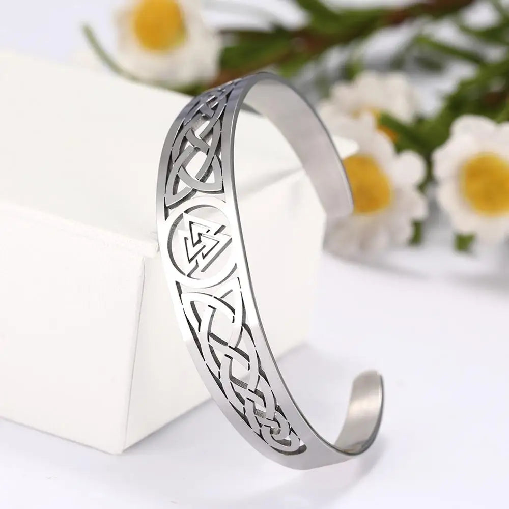 Adjustable Viking Valknut bracelet