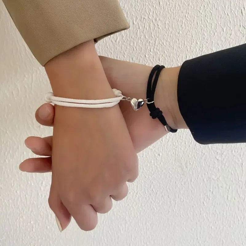 Couples' and Friends' Bracelets Magnetic Heart Chain Bracelet 1
