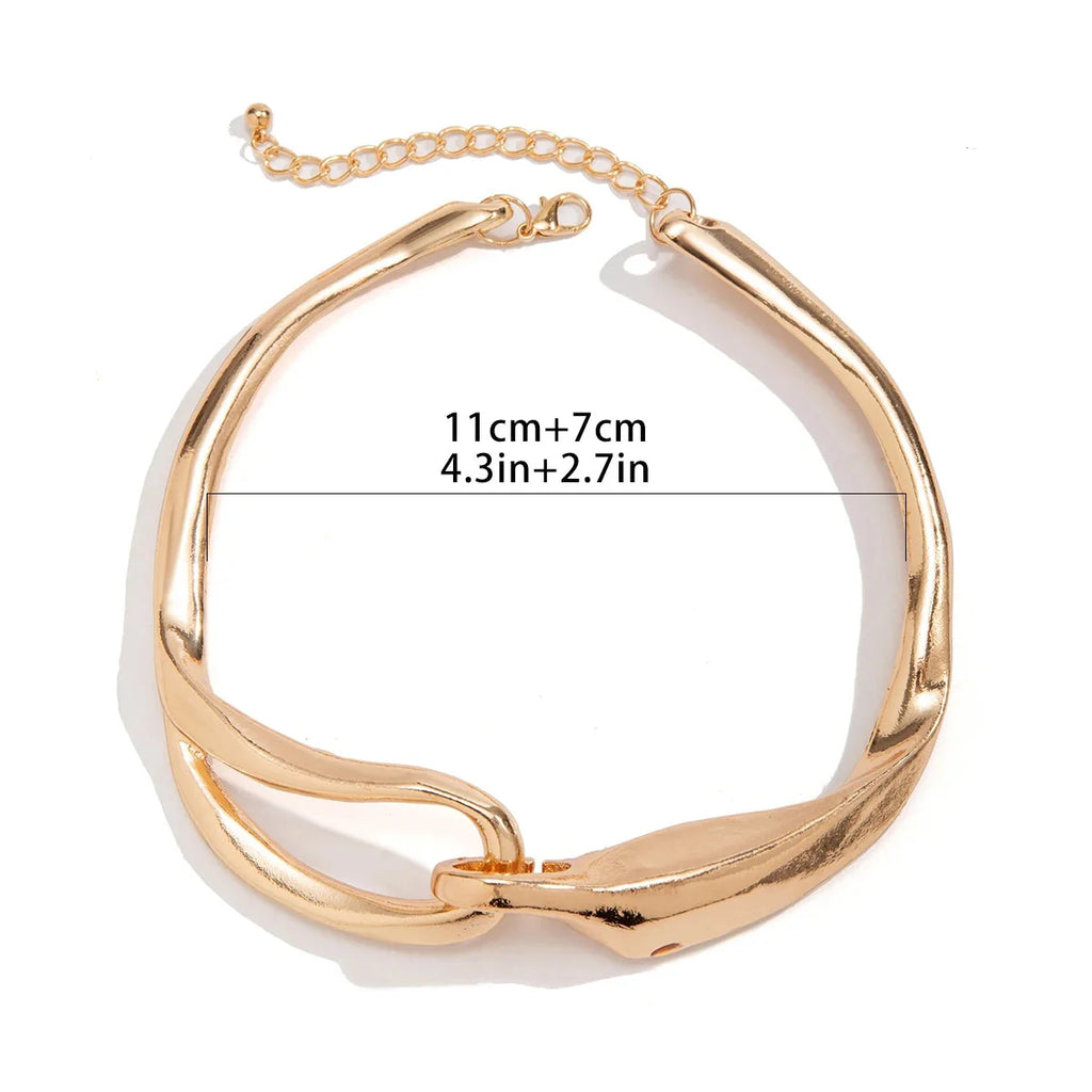 Bold Geometric Texture Necklace