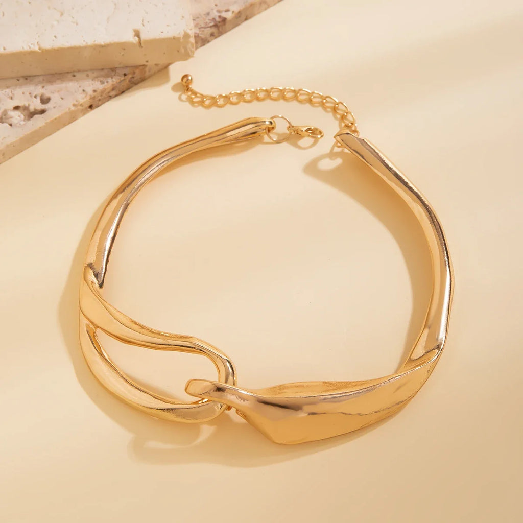 Bold Geometric Texture Necklace