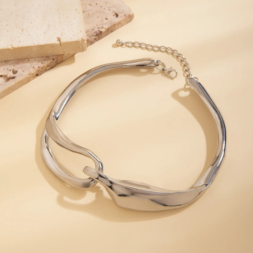 Bold Geometric Texture Necklace