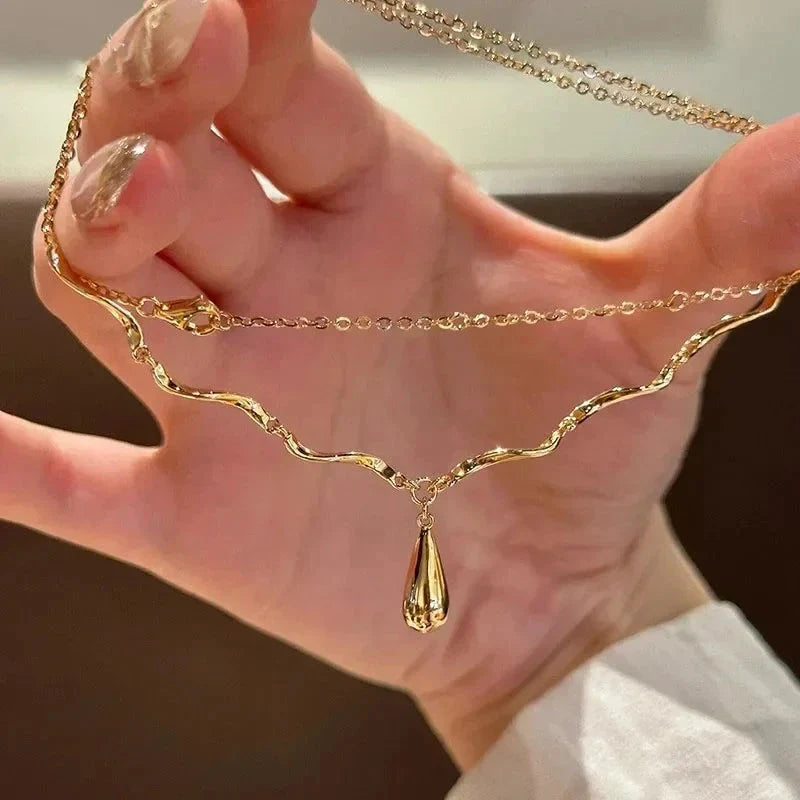 Asymmetrical Necklace with Water Drop Pendant