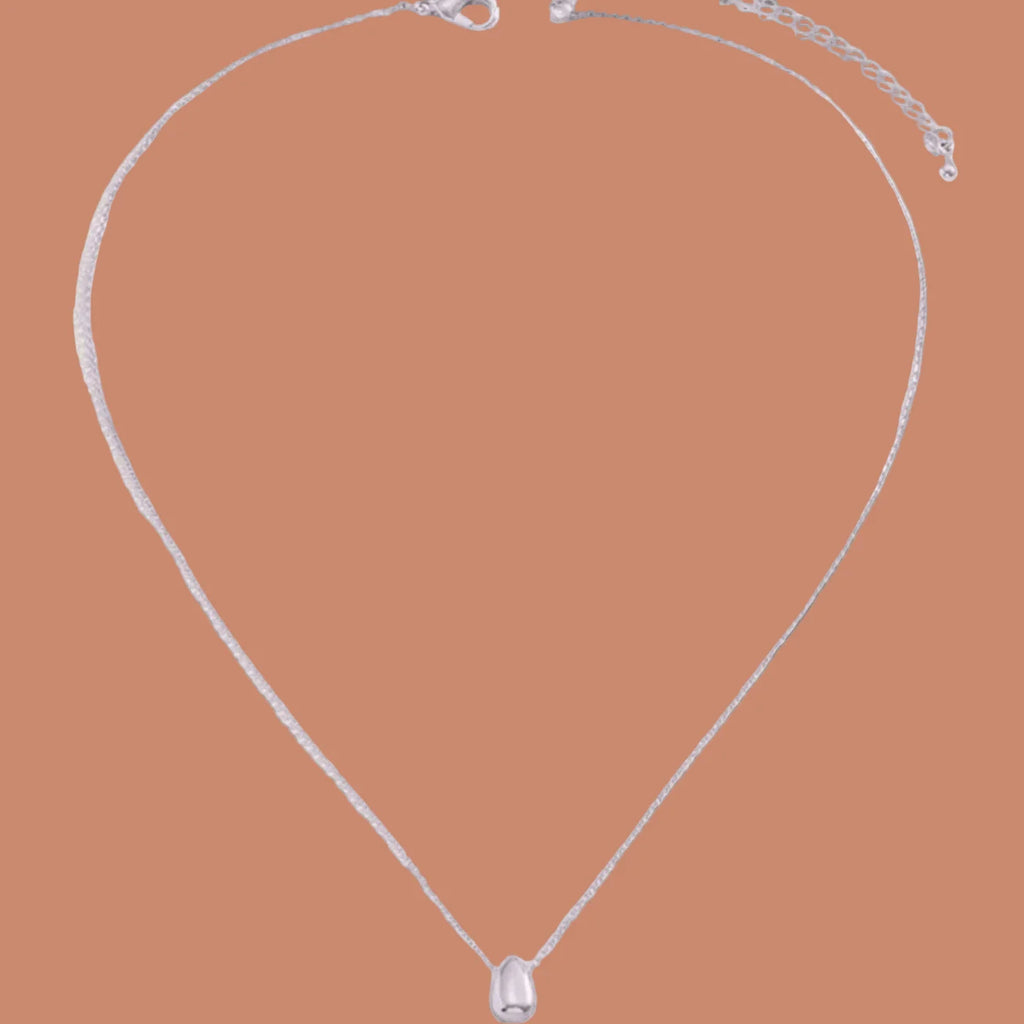 Necklace with Fine Teardrop Pendant Silver