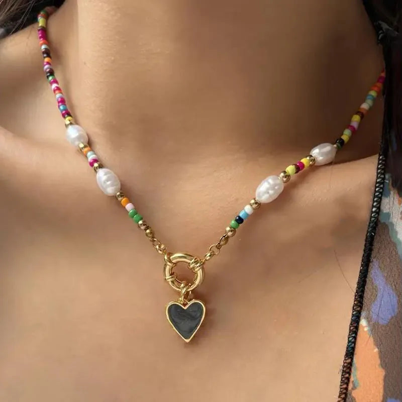Bohemian Romantic Pendant Necklace in Black