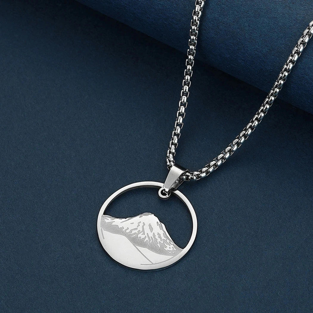 Necklace with Round Mountain Pendant silver