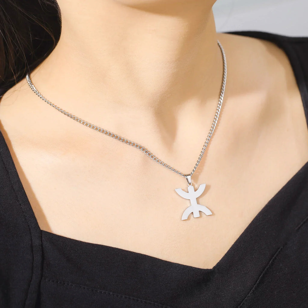 Necklace with symbolic Berber "yaz" Arabic pendant for women, silver