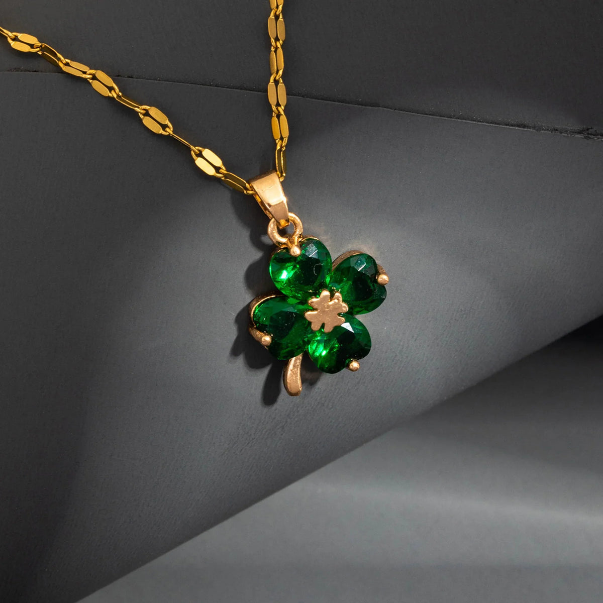 Necklace with Colorful Four-Leaf Clover Pendant in gold and green