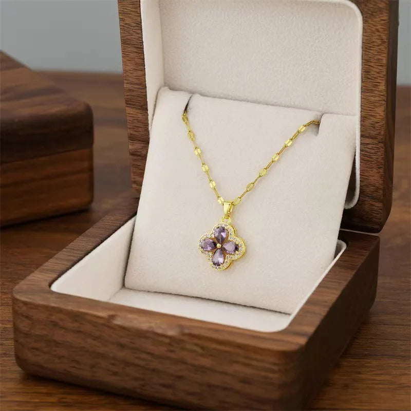 Necklace with Four-Leaf Clover Pendant in Purple Zircon