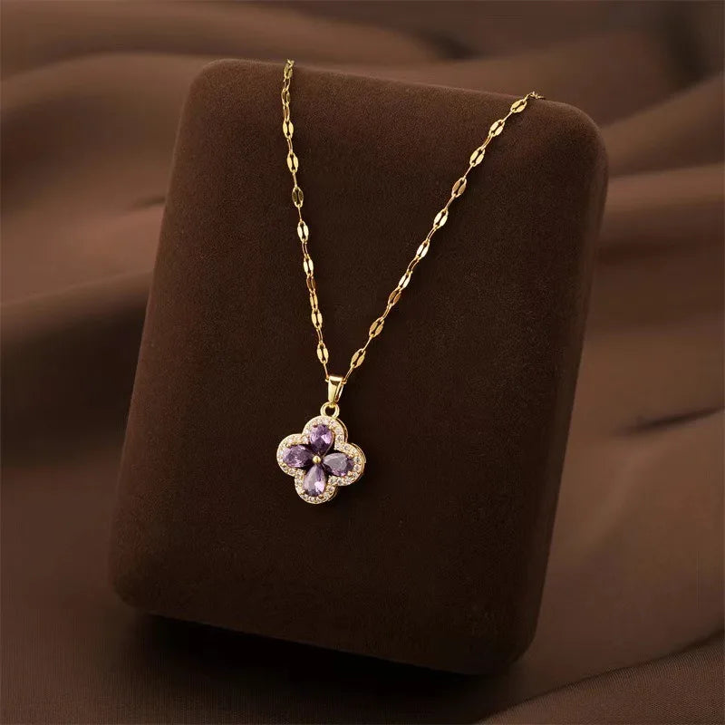 Necklace with Four-Leaf Clover Pendant in Purple Zircon
