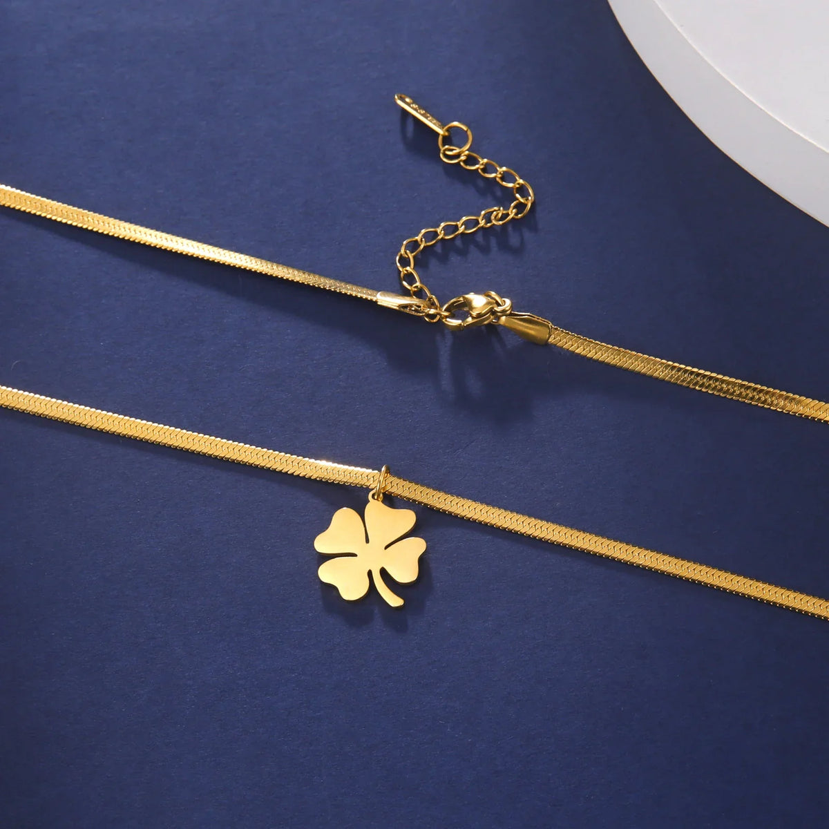 Necklace with Lucky Four-Leaf Clover Pendant in gold