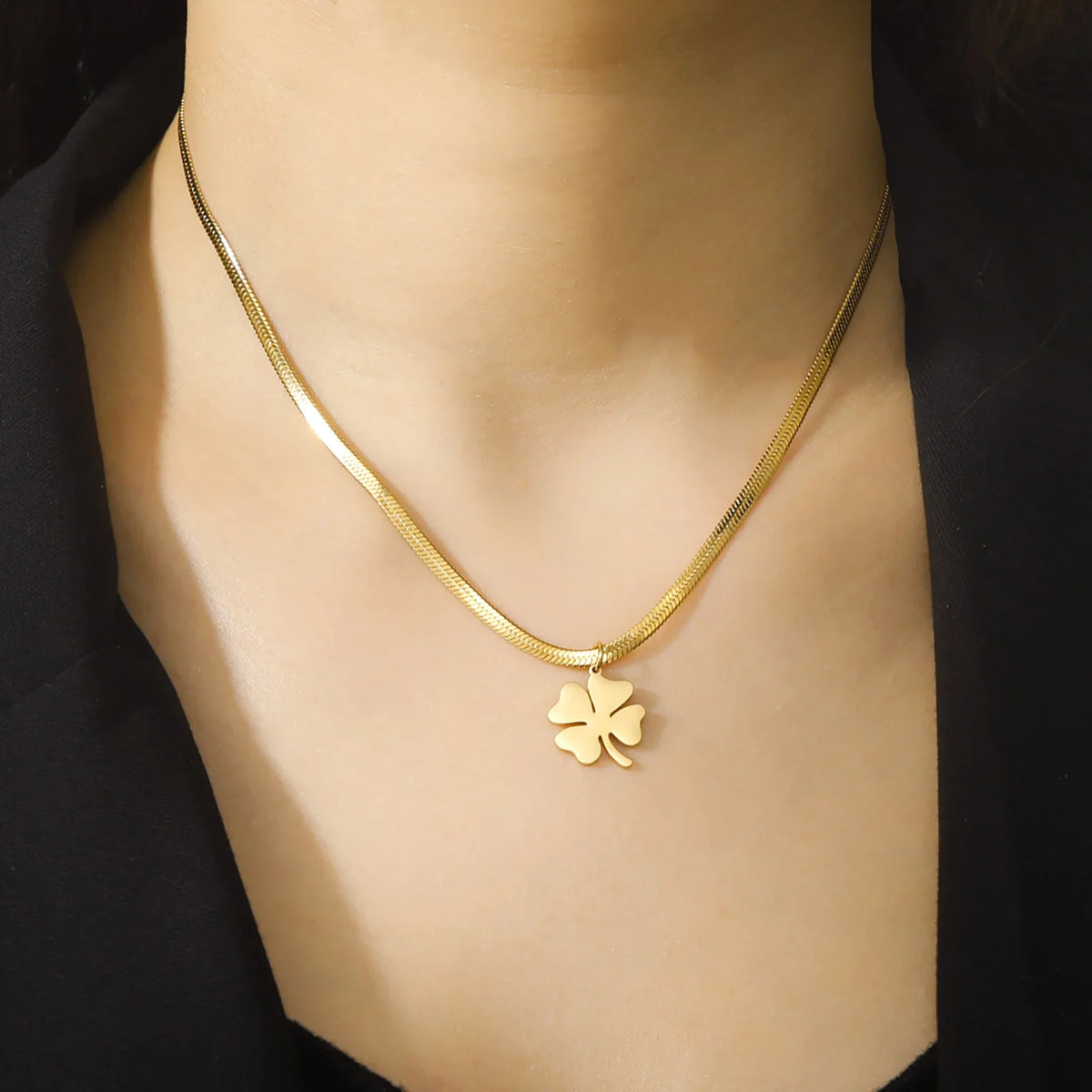 Necklace with Lucky Four-Leaf Clover Pendant in gold