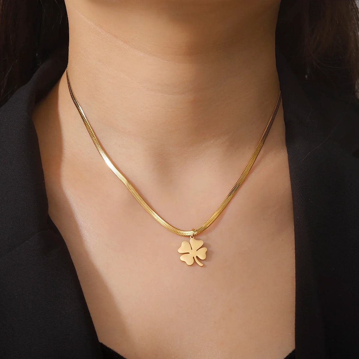 Necklace with Lucky Four-Leaf Clover Pendant in gold