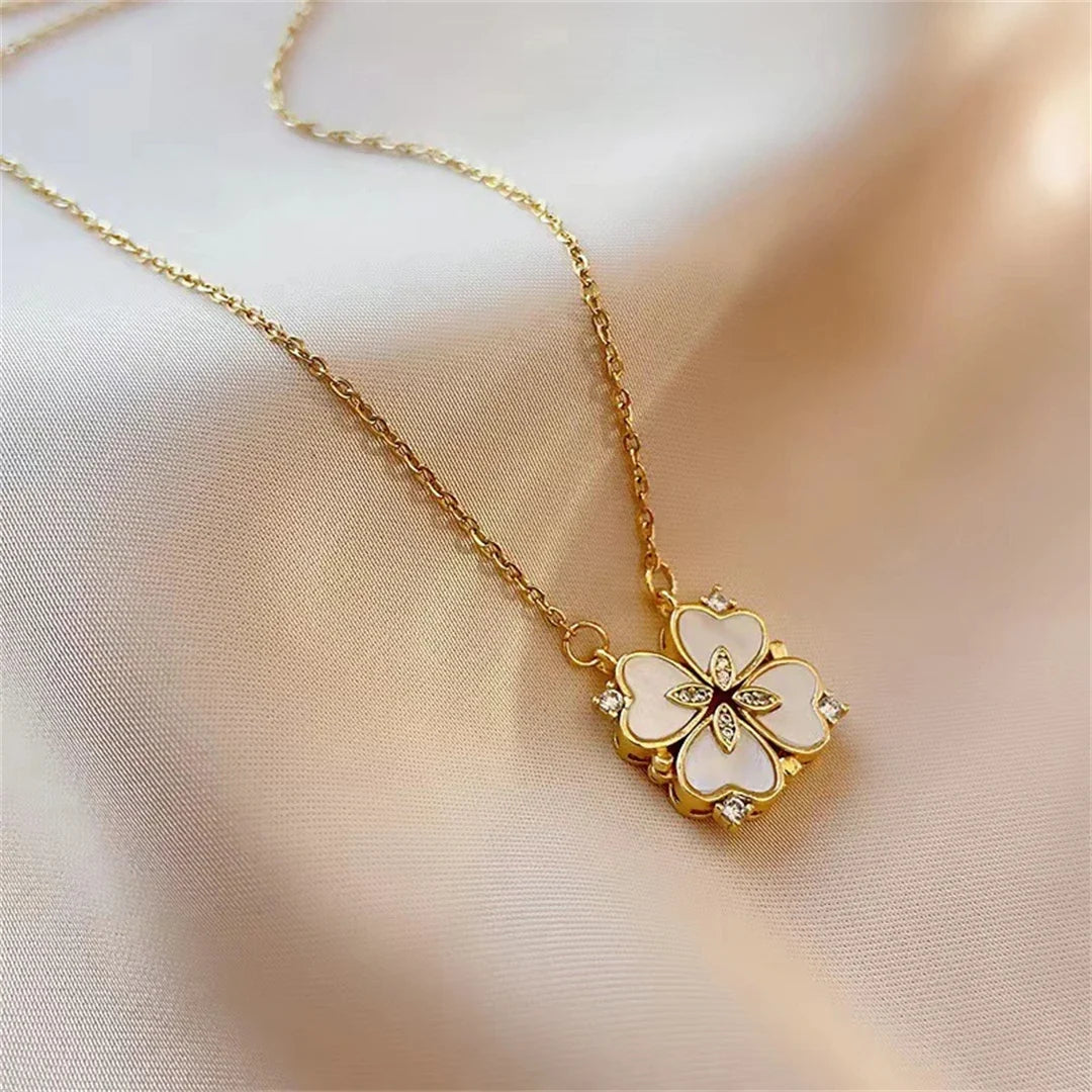 Choker Necklace with Lucky Four-Leaf Clover Pendant in gold