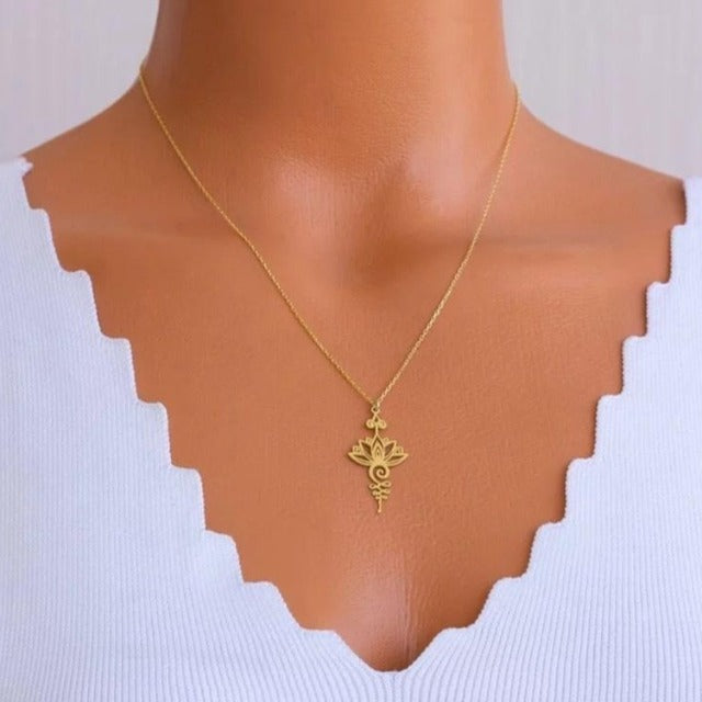 Lotus Radiance Necklace in gold