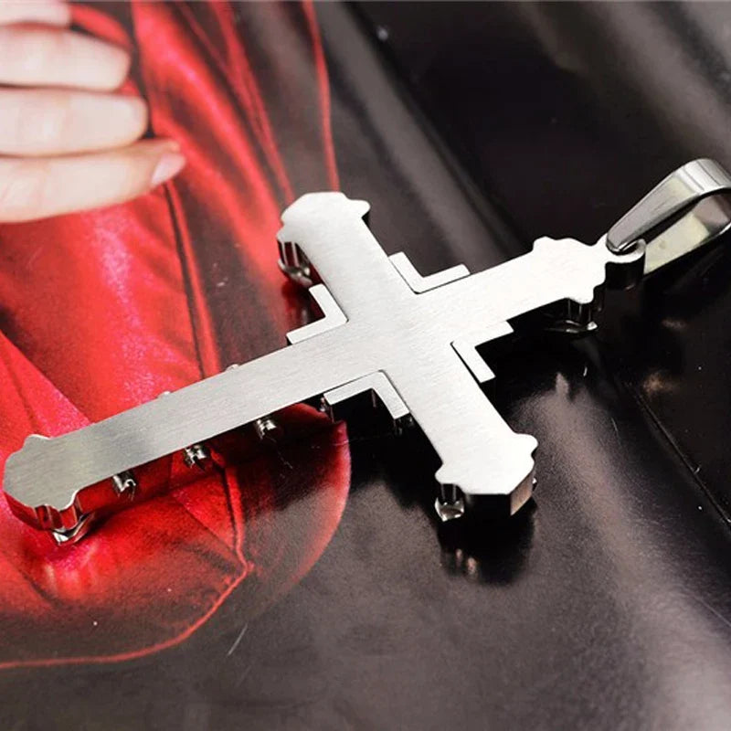 Men's Cross Necklace & Pendant in silver