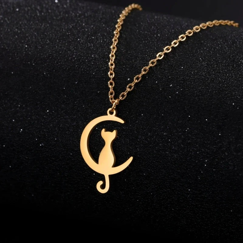 Moon Crescent Cat Pendant Necklace gold