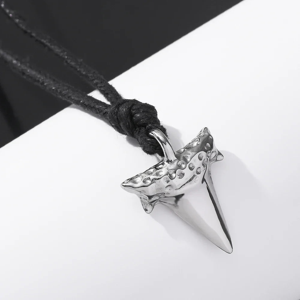 Men's Shark Tooth Pendant Necklace silver