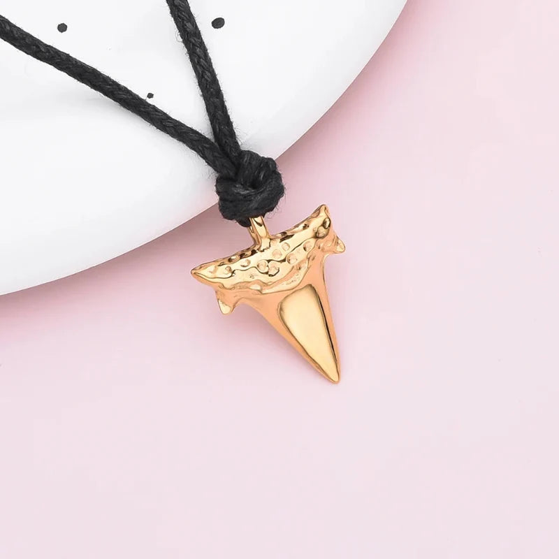 Men's Shark Tooth Pendant Necklace gold