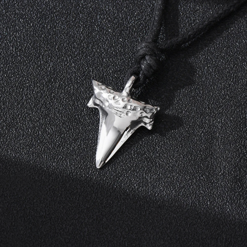 Men's Shark Tooth Pendant Necklace silver