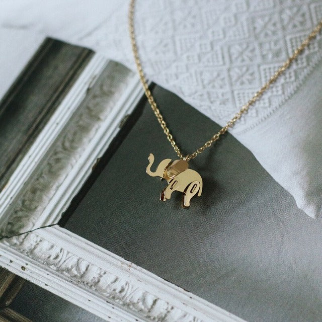 Elephant Pendant Necklace in Gold