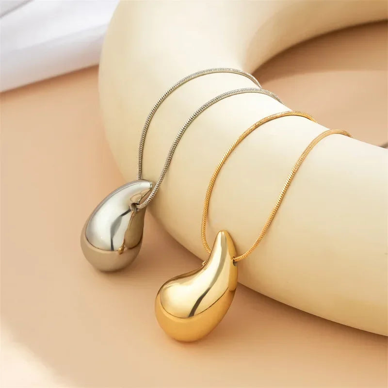 Elegant Large Water Drop Pendant Necklace silver