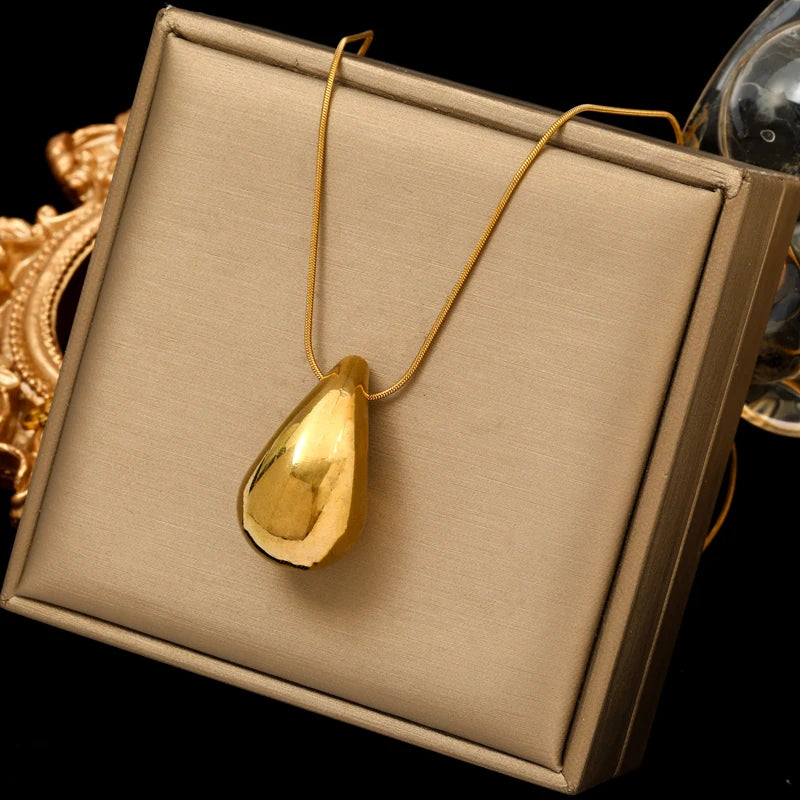 Water Drop Pendant Necklace gold style 1
