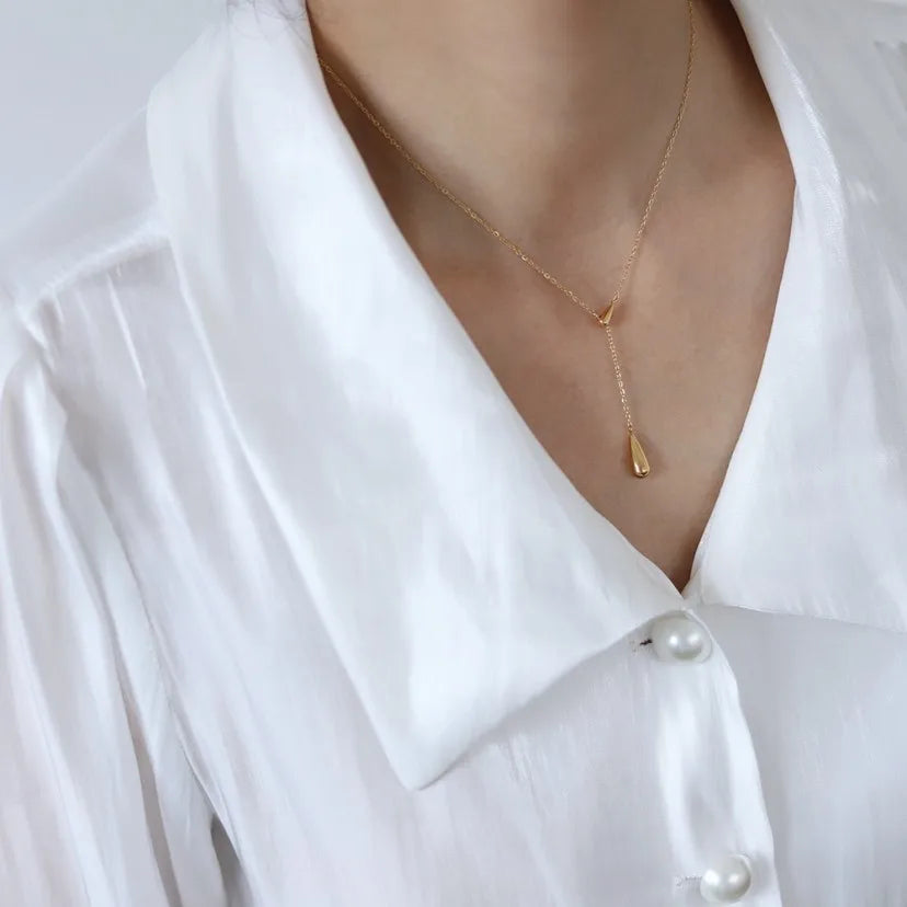 Fine Water Drop Pendant Necklace gold