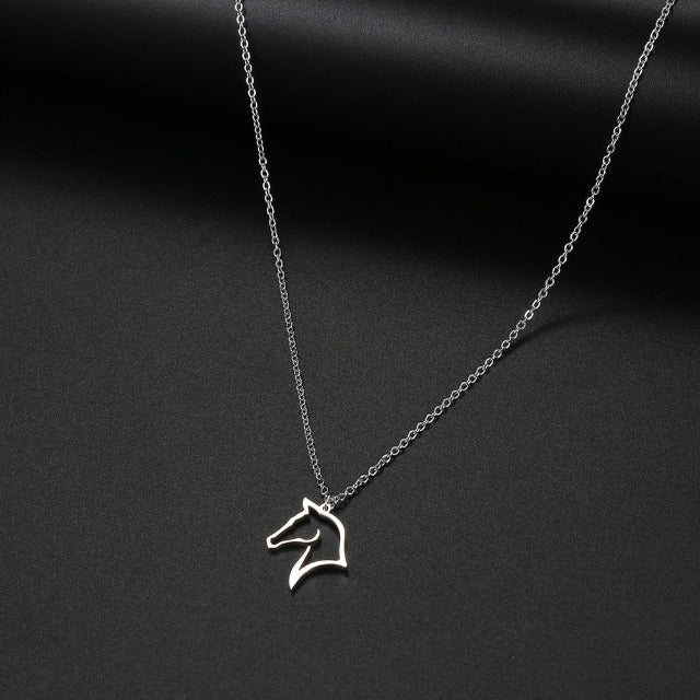 Minimalist Horse Head Pendant Necklace in silver