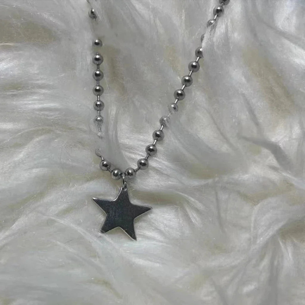 Women's Necklace with Silver Star Pendant 1