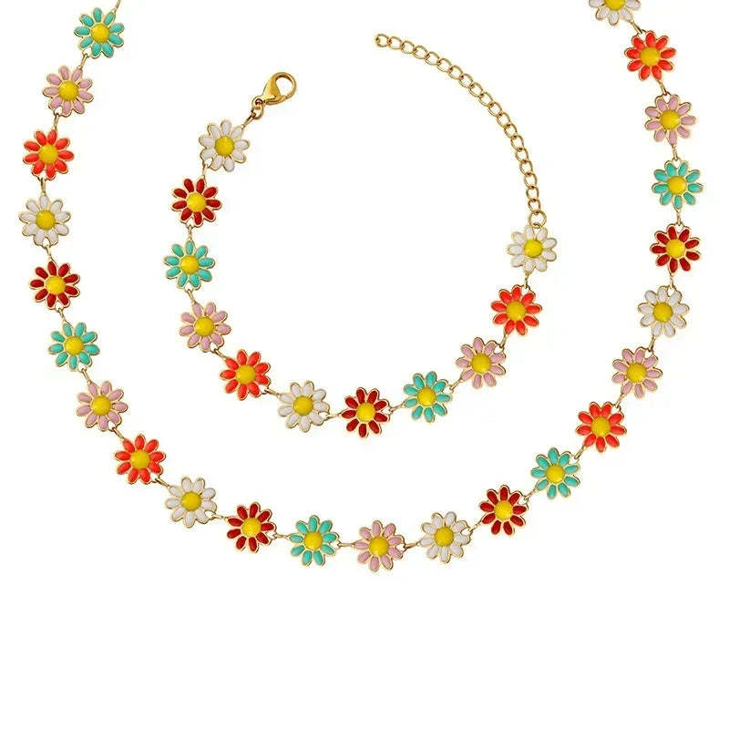 Choker Necklace with Daisy Flower Pendant