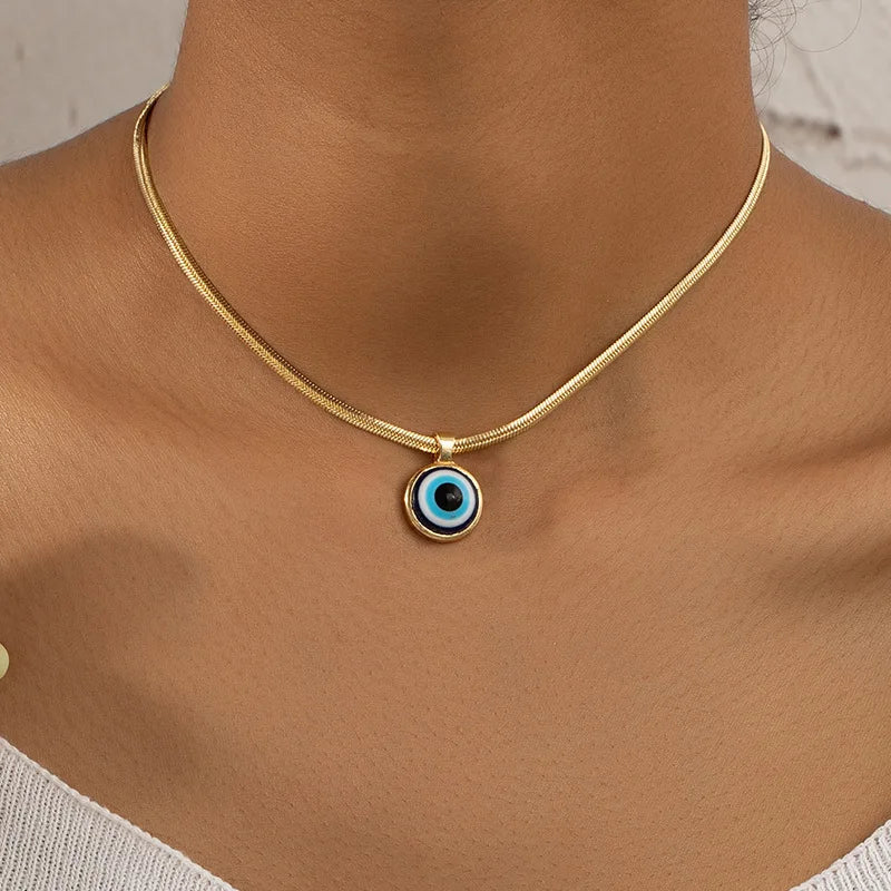 Blue Eye Pendant Choker Necklace