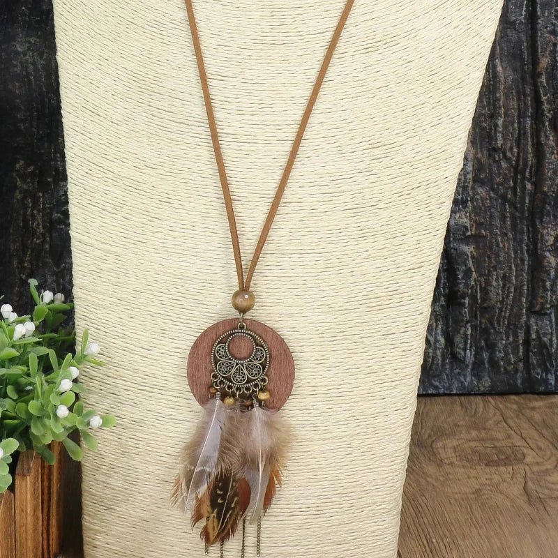 Bohemian-Style Necklace with Feather Pendant