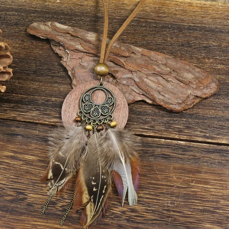 Bohemian-Style Necklace with Feather Pendant