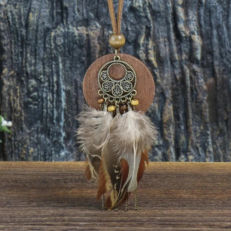 Bohemian-Style Necklace with Feather Pendant