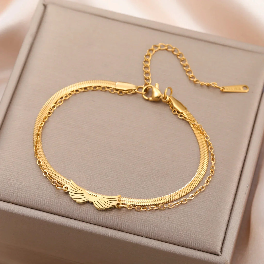 Double Angel Wings Bracelet in Gold