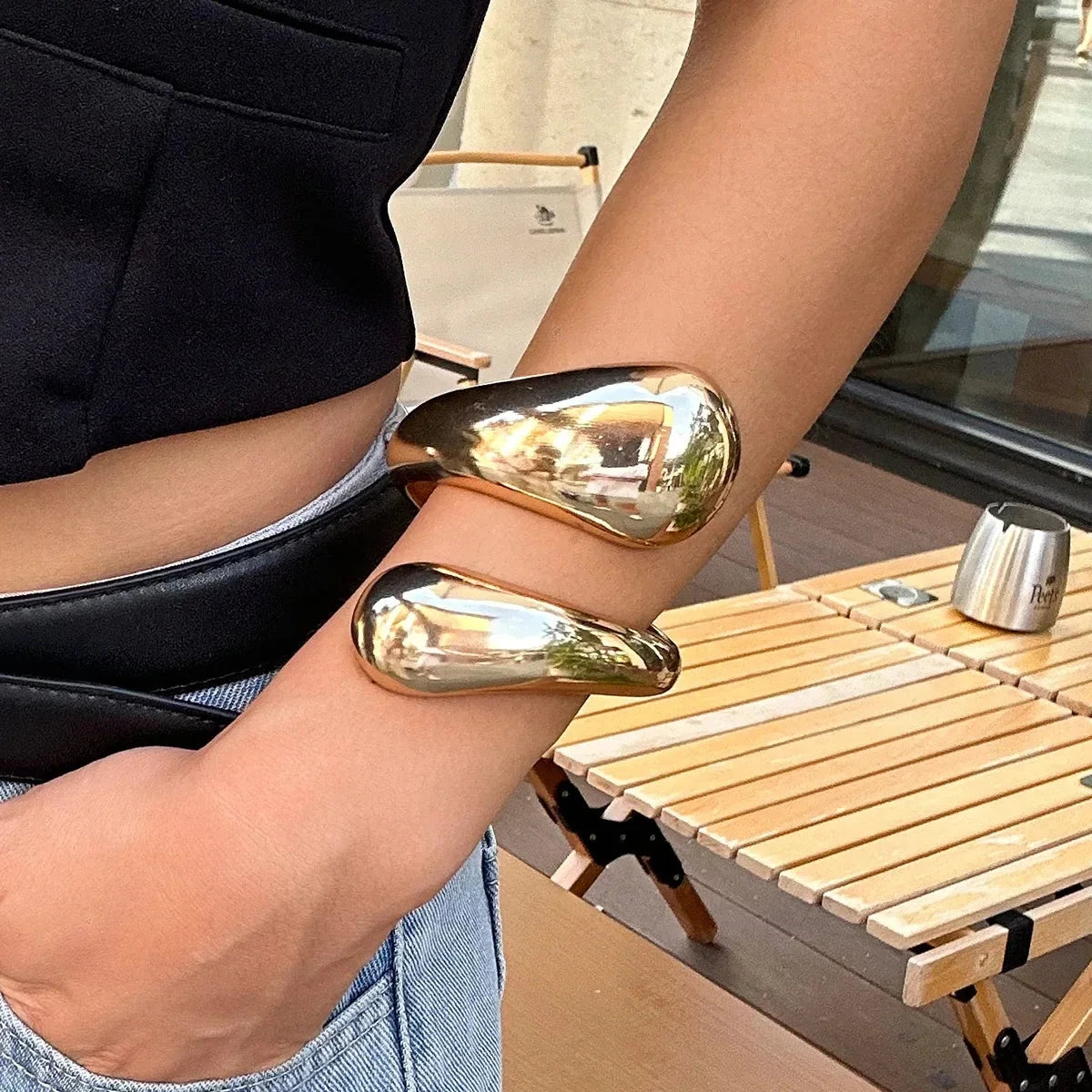 Large Water Drop Chain Bracelet in gold