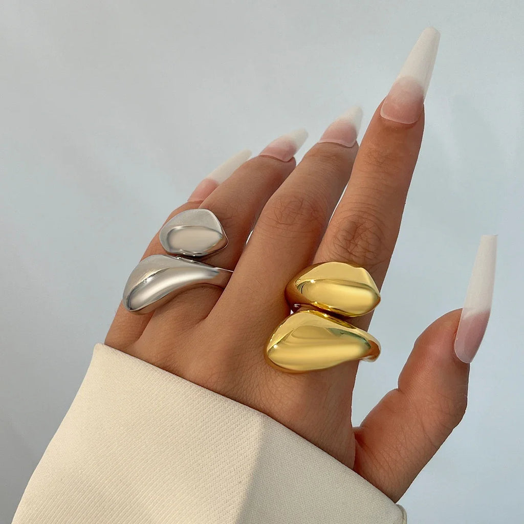 Large Water Drop Ring in Silver