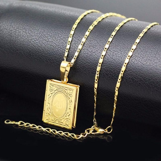 Quran Pendant Gold